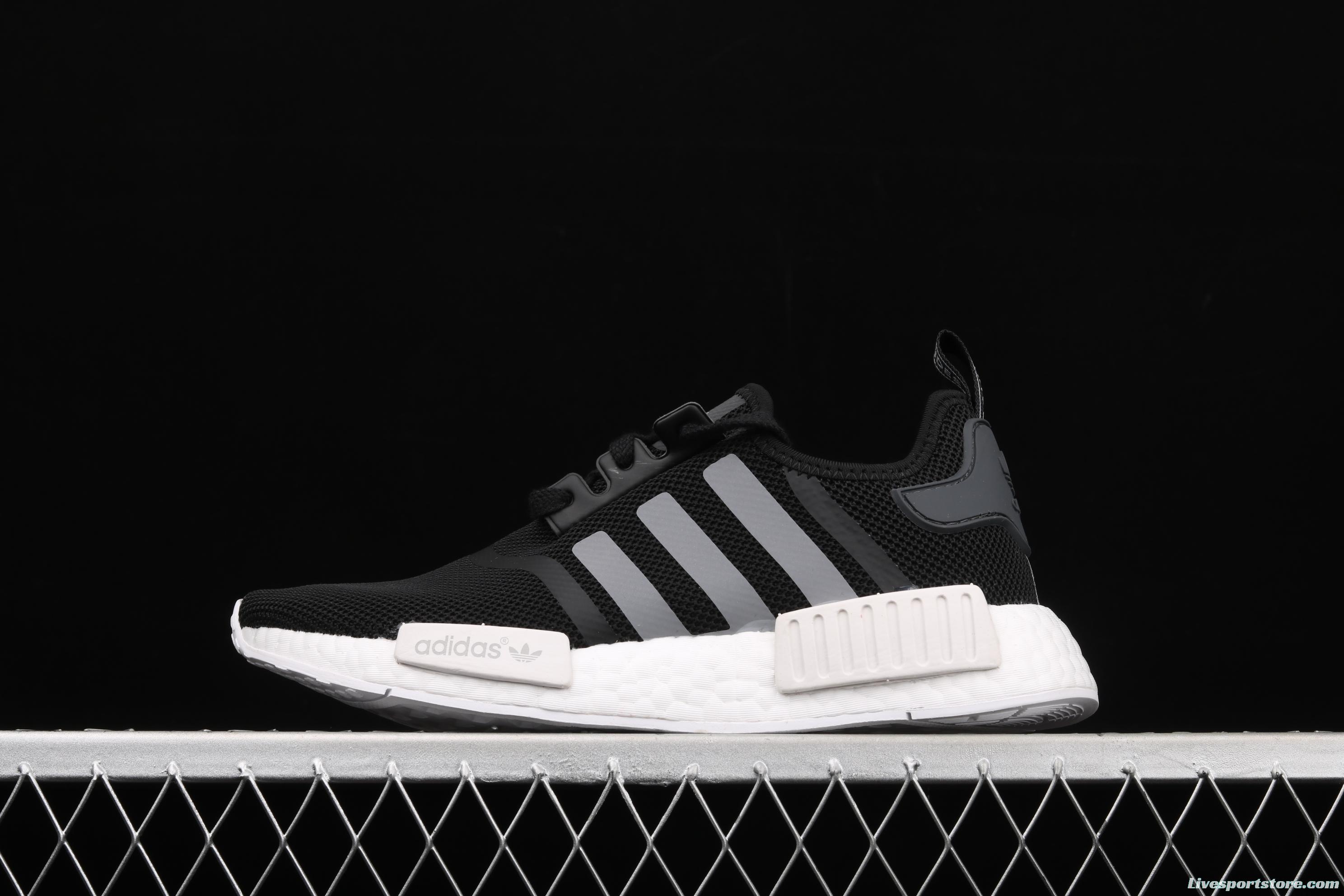 Adidas NMD R1 Boost S31504 new really hot casual running shoes