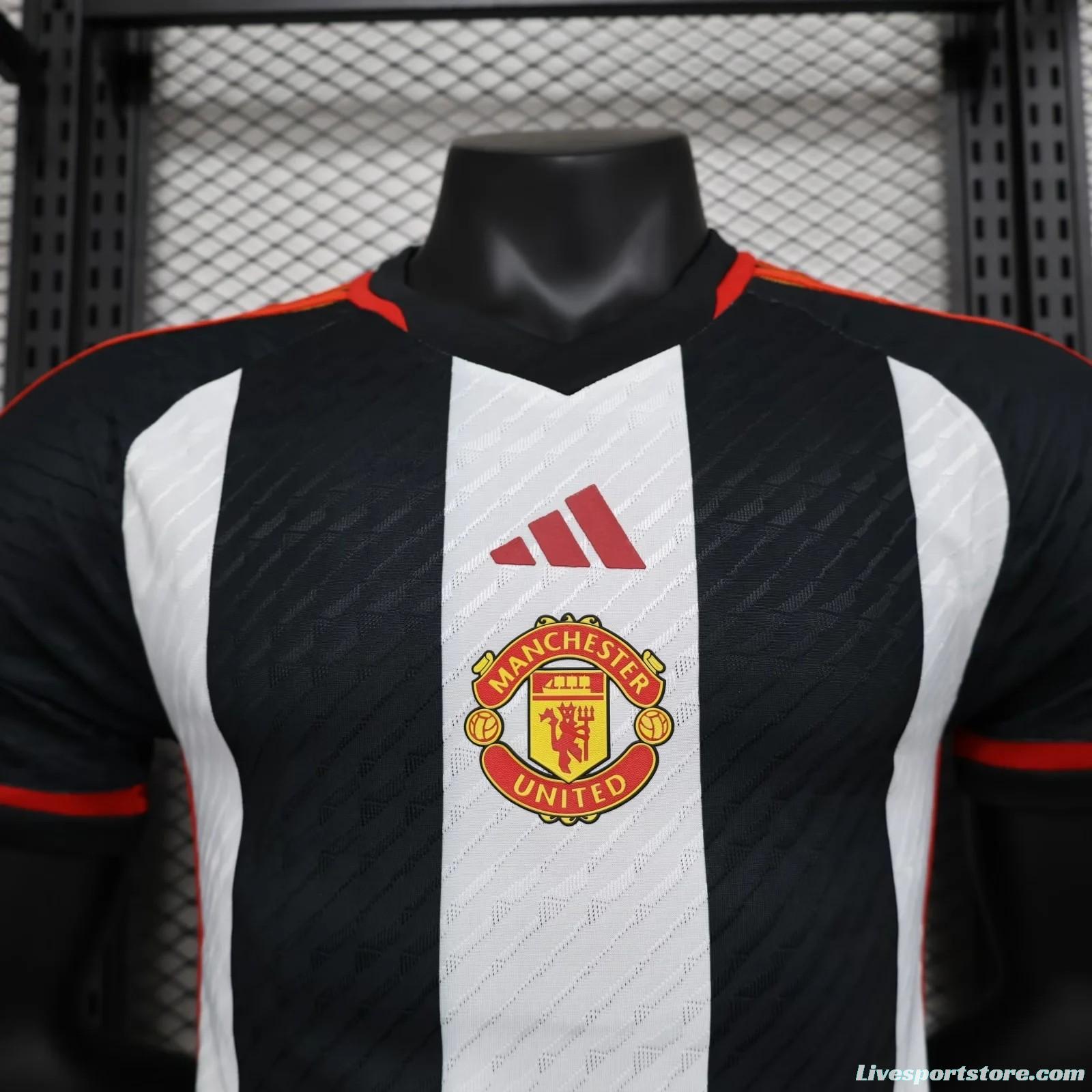 Player Version 23/24 Manchester United Black White Training Jersey