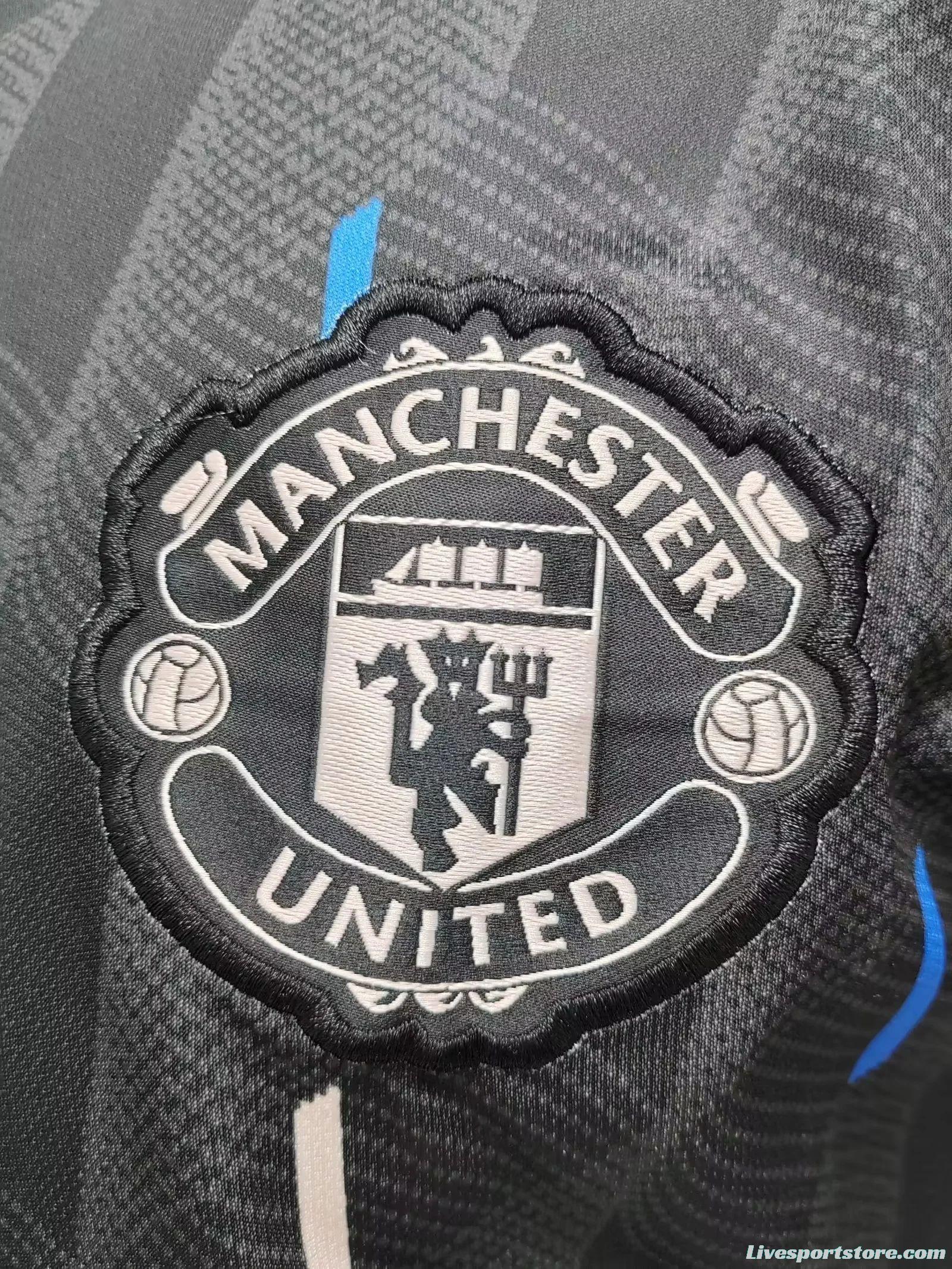 23/24 Manchester United Black Training Jersey